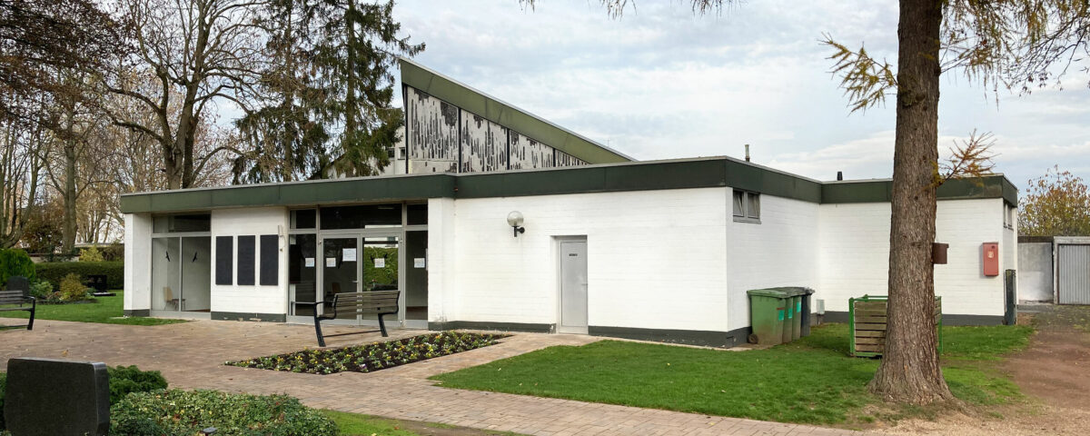Trauerhalle des Friedhofs Dortelweil in Bad Vilbel